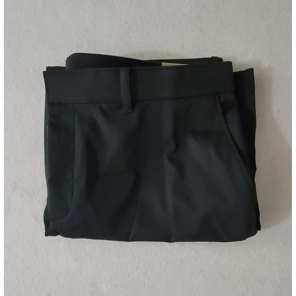 Nike Dri-Fit Size 42 Standard Fit Men's Golf Shorts  Black